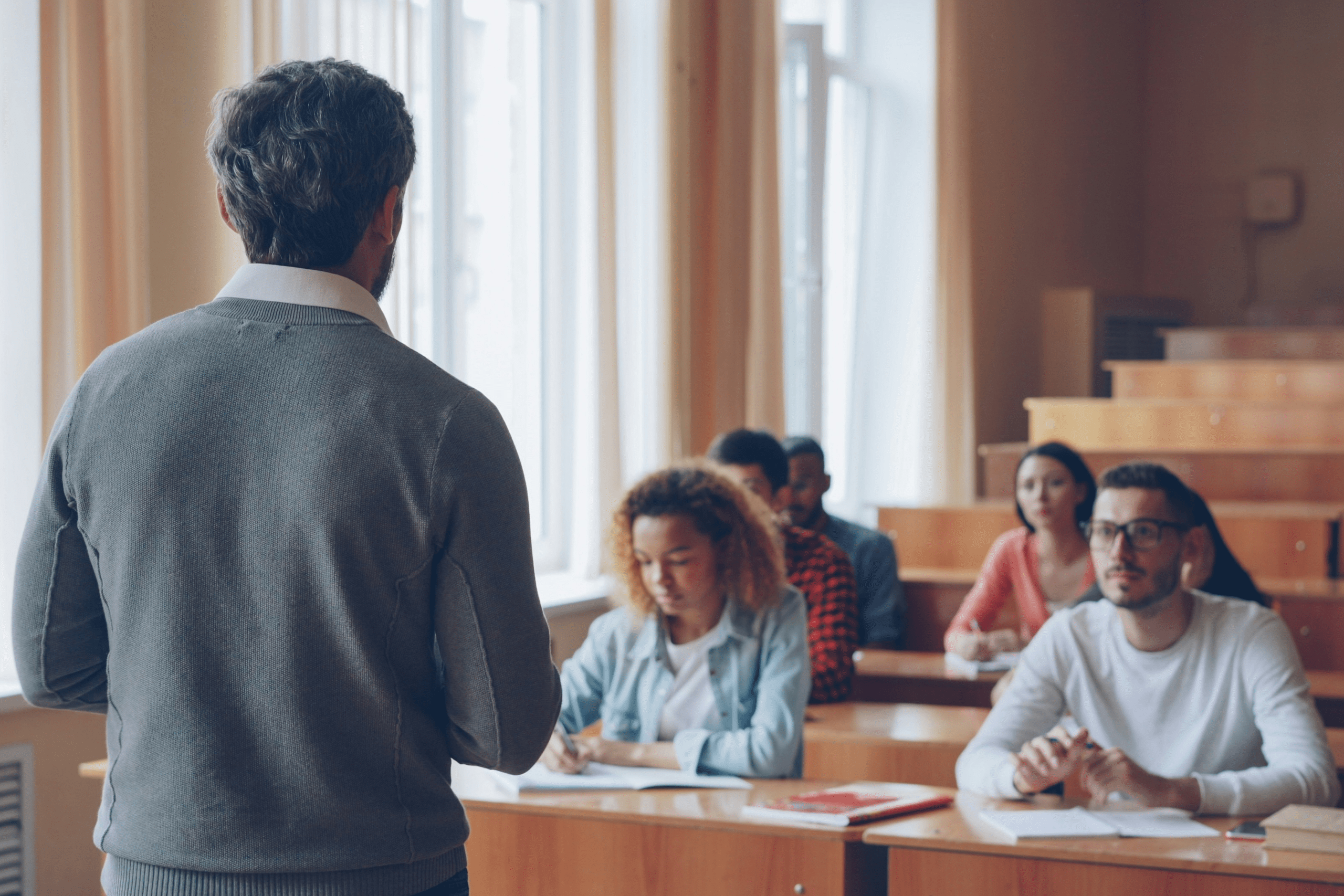 vitaly-gariev-uk8i6pZ_qUM-unsplash